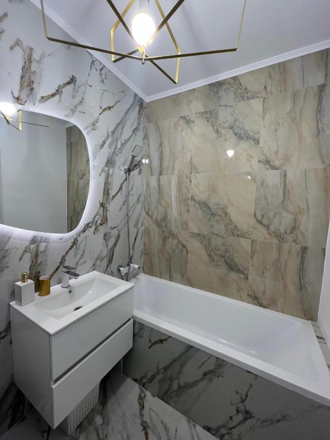 Glim Suite Oradea Luaran gambar